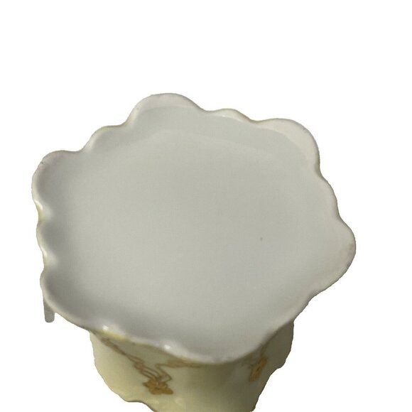 Porcelain White Gold Floral Theme Creamer Bavaria Glossy Painted 5 1/2" x 7 1/2" - Picture 2 of 6